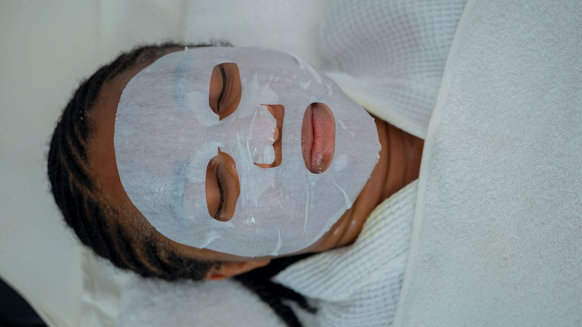 Peeling aux algues : promesses, déroulé et précautions pour la peau