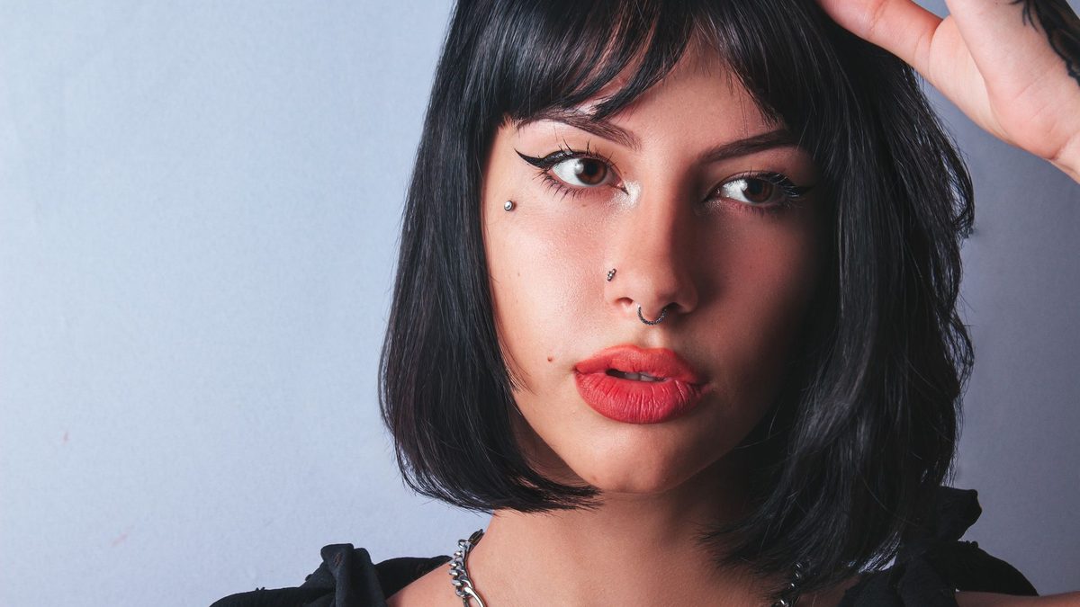 Bridge piercing : douleur, cicatrisation, bijoux et risques à connaître