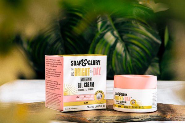 Crème bonne mine : comment choisir un soin effet éclat sans faux teint