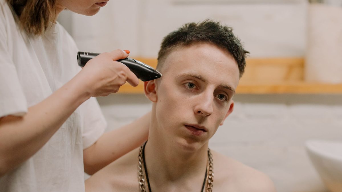 Coupe mulet moderne : idées, variantes et conseils pour l’adopter avec style