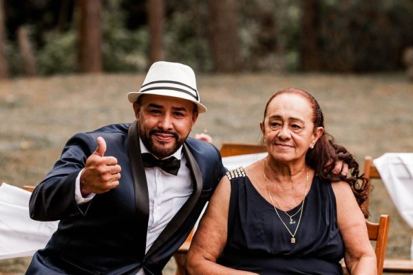 Tenue de mariage femme 50 ans : idées chics, modernes et confortables