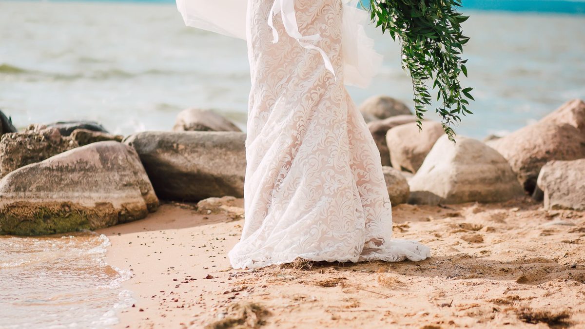 Robe de mariée bohème : matières, coupes et détails qui font la différence